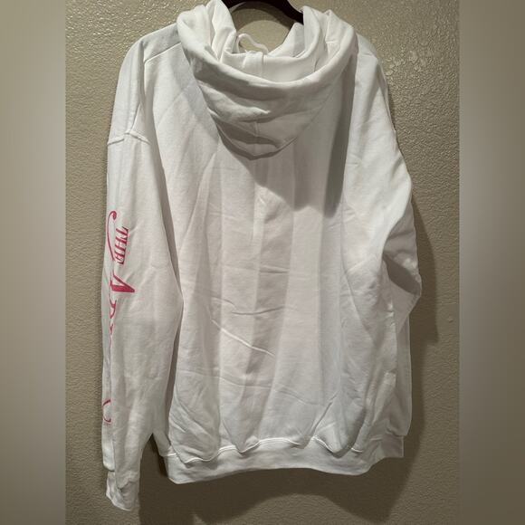 NWOT Disney the Aristocats white Hoodie ft Marie, Berlioz, and Toulouse XL - Picture 4 of 4